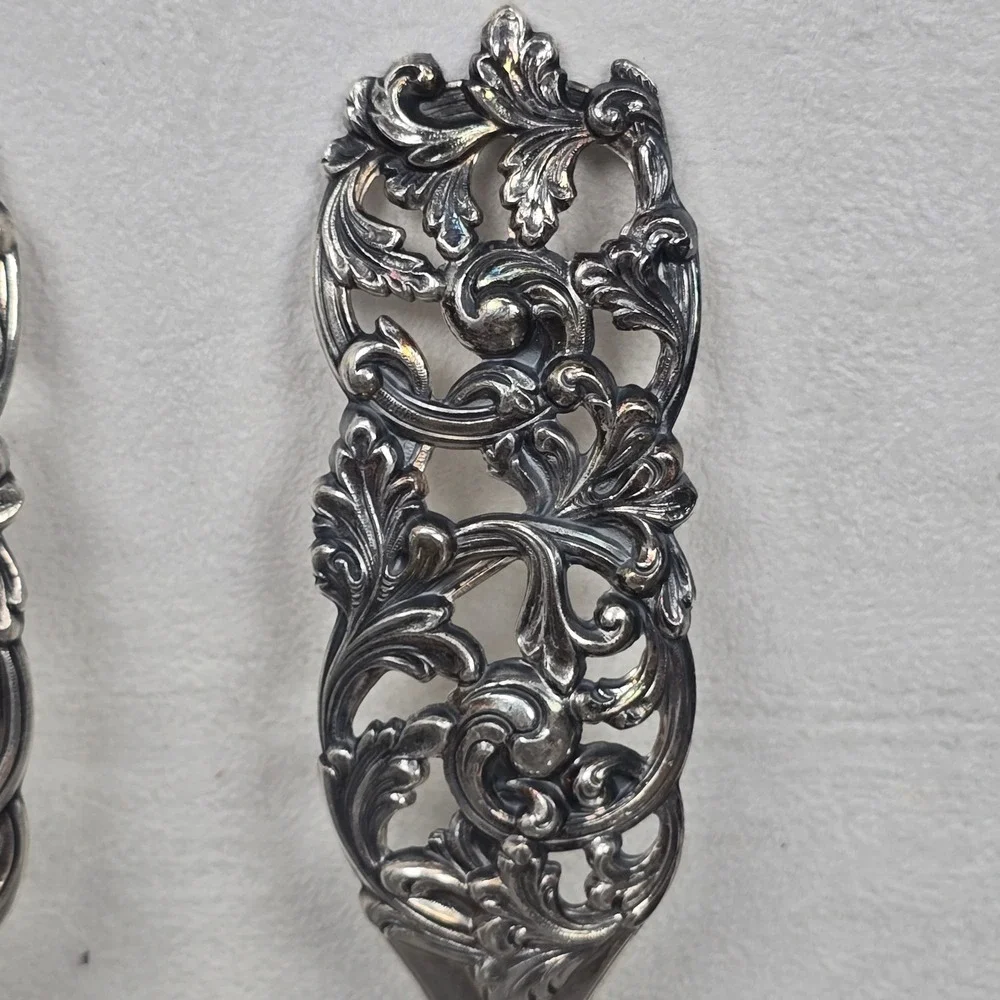R. Elvesæter set two